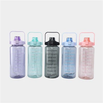 Plastmasas krūzes ar rokturiem sportam